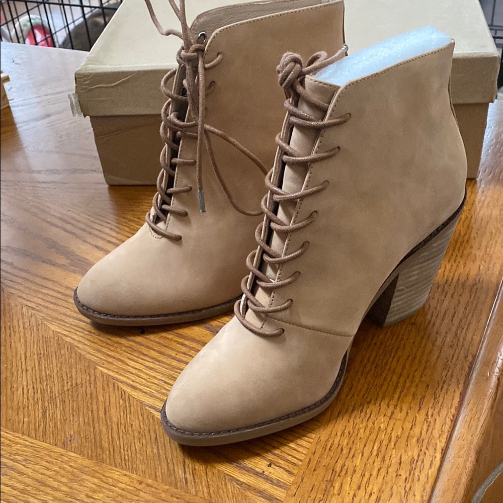 Kelsi Dagger Tan Lace-Up Boots with Chunky Heel